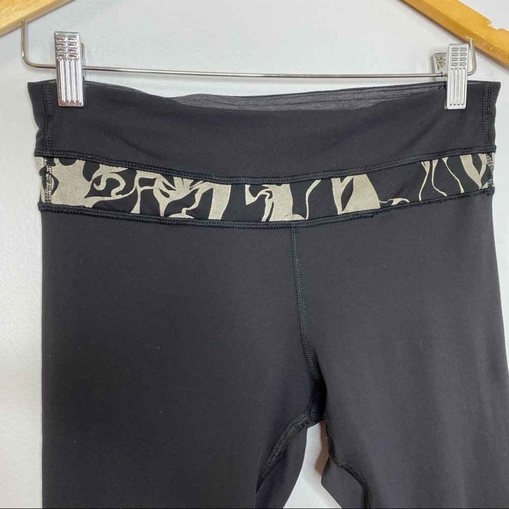 Lululemon Run Inspire Crop II Black Legging - Picture 5 of 13